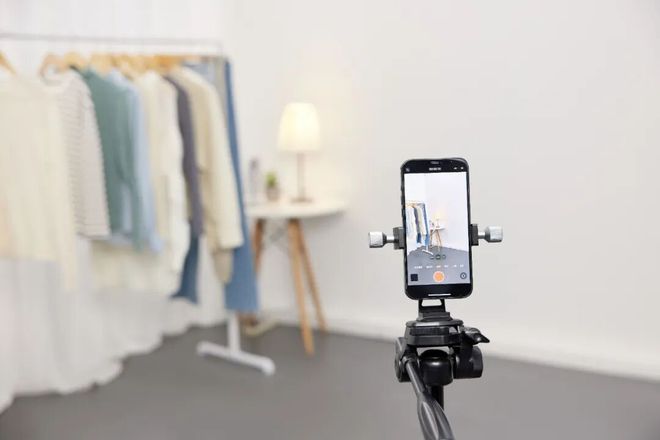 了“AI味”与“本地生活味”九游会j9ag这届双十一充满(图5) 了“AI味”与“本地生活味”九游会j9ag这届双十一充满(图5)