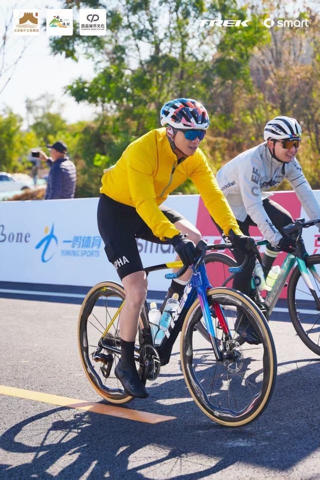 art杯”TREK100北京站圆满落幕 千名骑手挑战百里环廊经典赛道j9九游真人游戏第一品牌骑遇无限可能 驭风京彩征程 2025“sm(图2)
